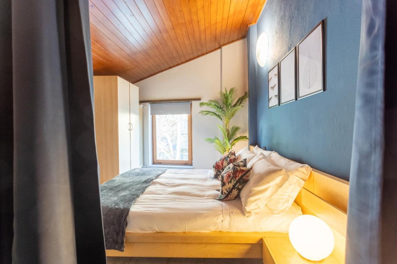 Blue Attic - Historical Como City Center By Rent All Como Exterior foto